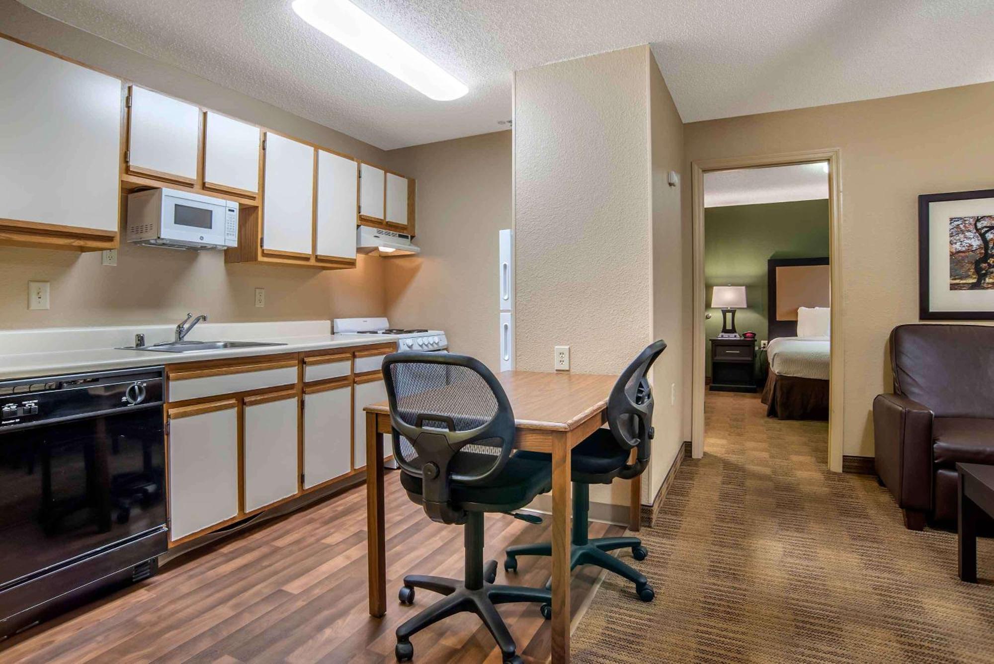 Extended Stay America Select Suites - Houston - Willowbrook - Hwy 249 Exterior foto